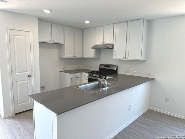 9263 Honey Mesquite, Seguin, TX 78155