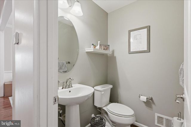 6767 LAKE ANNE CT, Warrenton, VA 20187