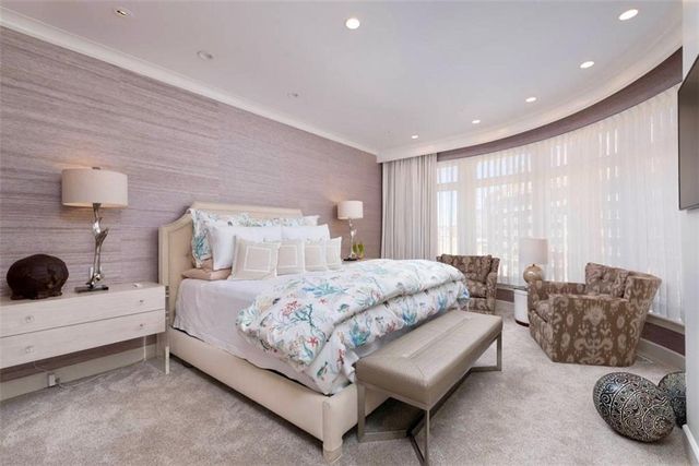 400 W 49th Terrace 2056, Kansas City, MO 64112