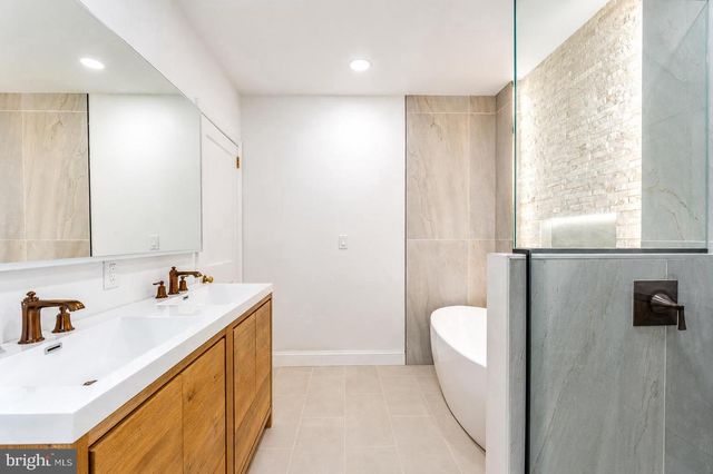 158 CARTER RD, Princeton, NJ 08540