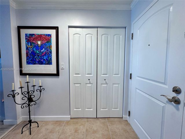 7355 SW 89th Street 423N, Miami, FL 33156