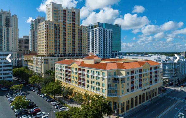 7355 SW 89th Street 423N, Miami, FL 33156