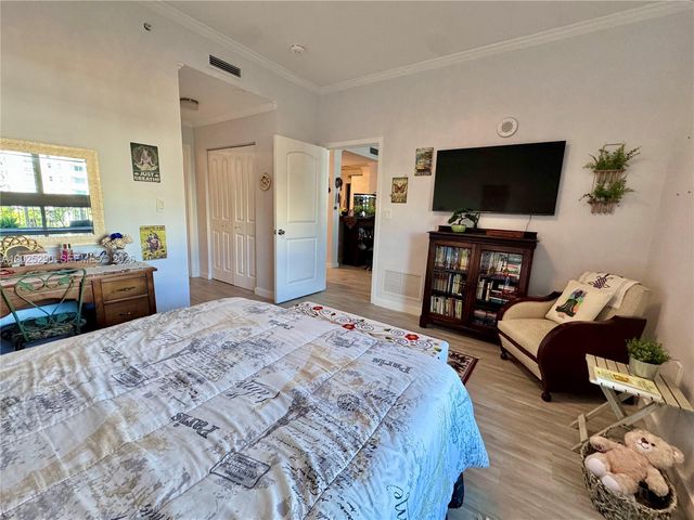 7355 SW 89th Street 423N, Miami, FL 33156