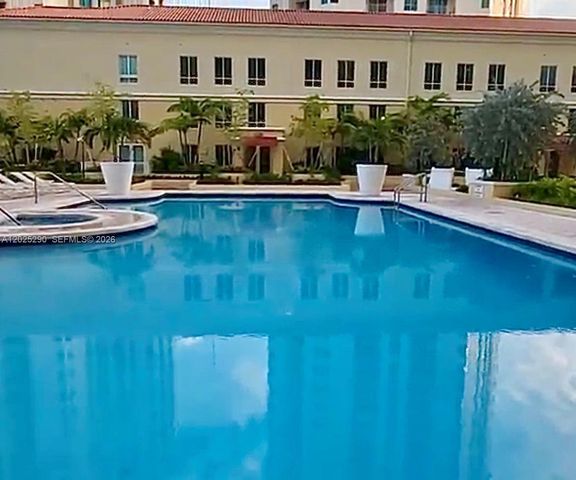 7355 SW 89th Street 423N, Miami, FL 33156