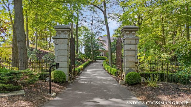 4076 Fiddlers Way, Holland, MI 49423