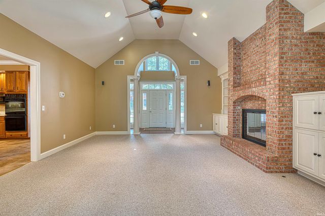 10339 Shefield Court, Newburgh, IN 47630