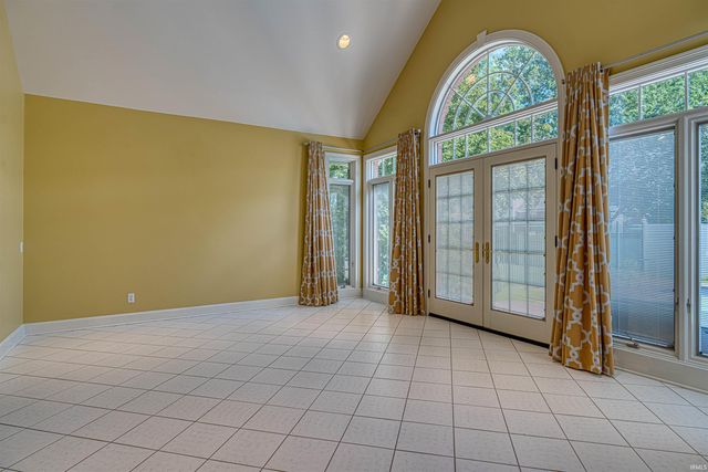 10339 Shefield Court, Newburgh, IN 47630
