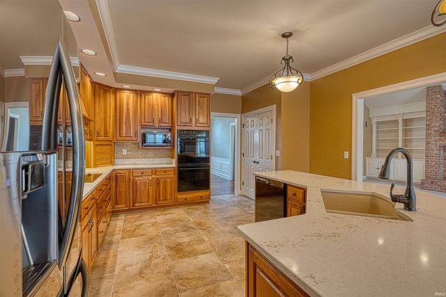 10339 Shefield Court, Newburgh, IN 47630