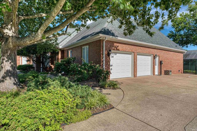10339 Shefield Court, Newburgh, IN 47630
