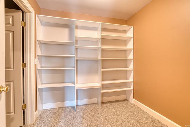 10339 Shefield Court, Newburgh, IN 47630