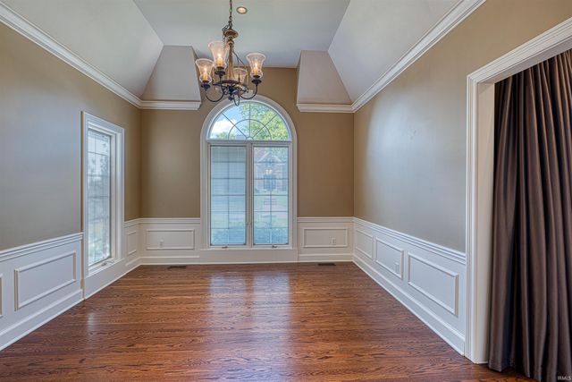 10339 Shefield Court, Newburgh, IN 47630