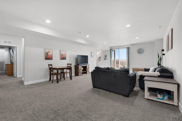 3430 Bella Luna Dr, Pueblo, CO 81001