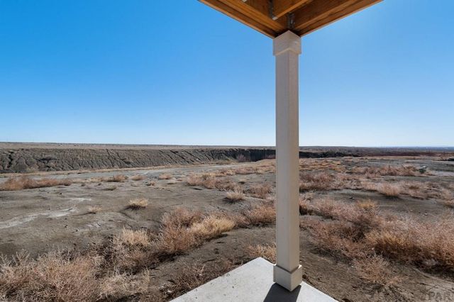 3430 Bella Luna Dr, Pueblo, CO 81001