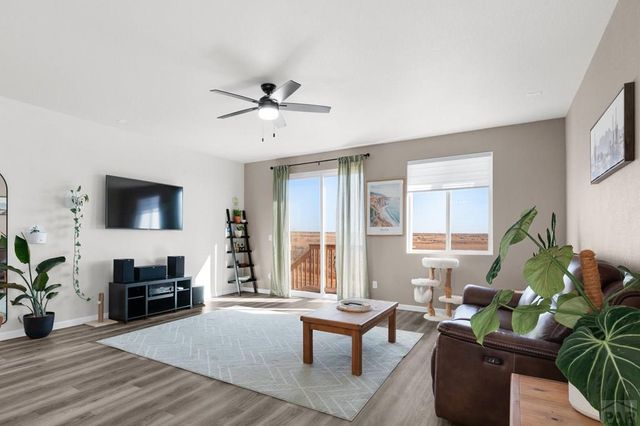 3430 Bella Luna Dr, Pueblo, CO 81001