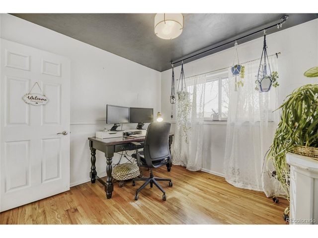 2924 S Zurich Ct, Denver, CO 80236