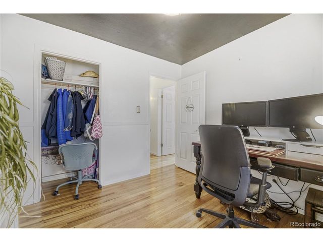 2924 S Zurich Ct, Denver, CO 80236