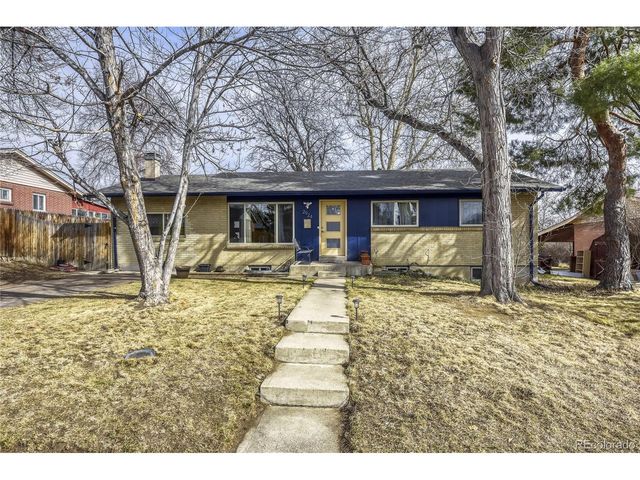2924 S Zurich Ct, Denver, CO 80236