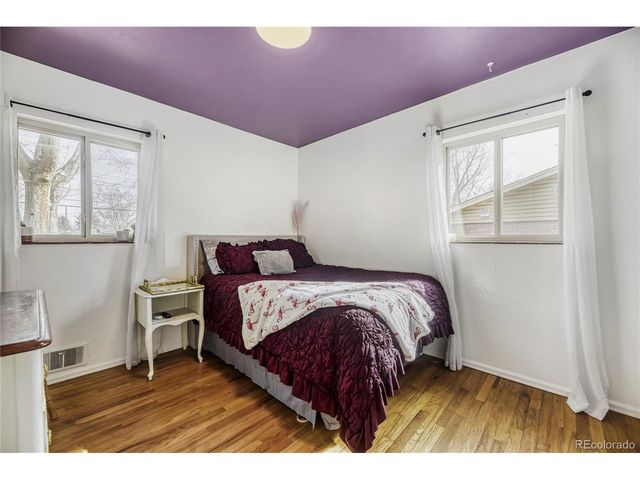 2924 S Zurich Ct, Denver, CO 80236