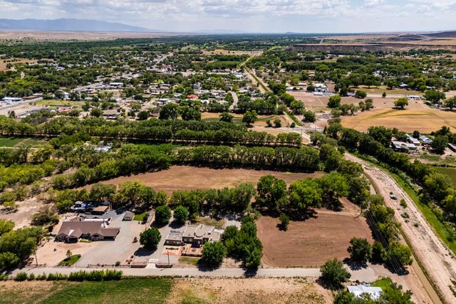 2226 Paul Road SW, Albuquerque, NM 87105