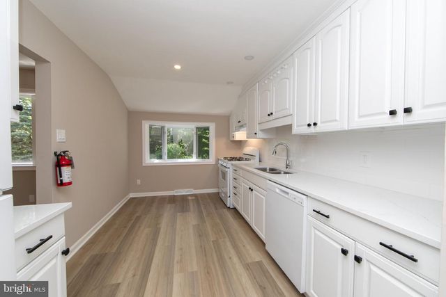 1608 CEDAR AVE, Haddon Heights, NJ 08035