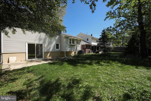 1608 CEDAR AVE, Haddon Heights, NJ 08035