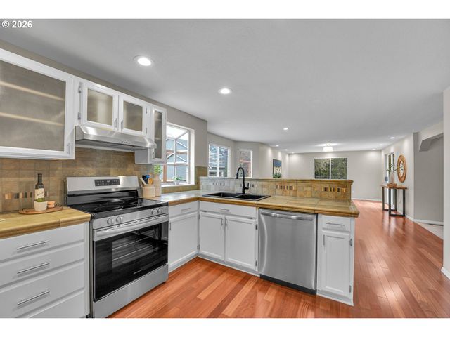 7246 Sw 176TH Ave, Beaverton, OR 97007