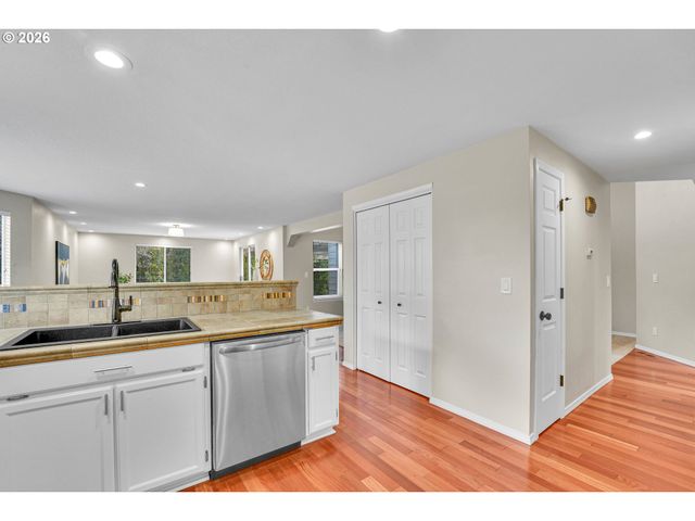 7246 Sw 176TH Ave, Beaverton, OR 97007