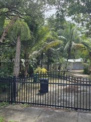 9407 NW 4th Ave, Miami, FL 33150