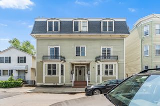 8-10 Howell St 4, Boston, MA 02125