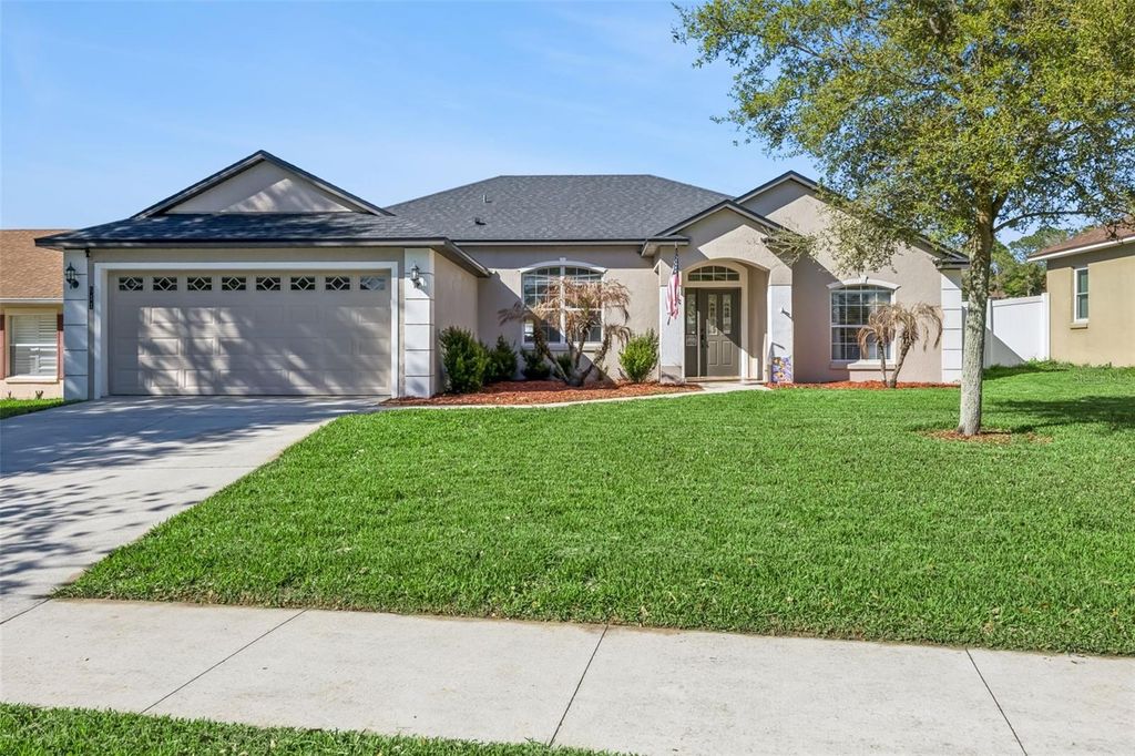 Image 1 of property listing at 511 LAKE SUMNER DRIVE, Groveland, FL 34736
