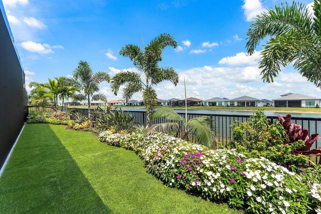8448 SW Cantante Way, Port St. Lucie, FL 34987