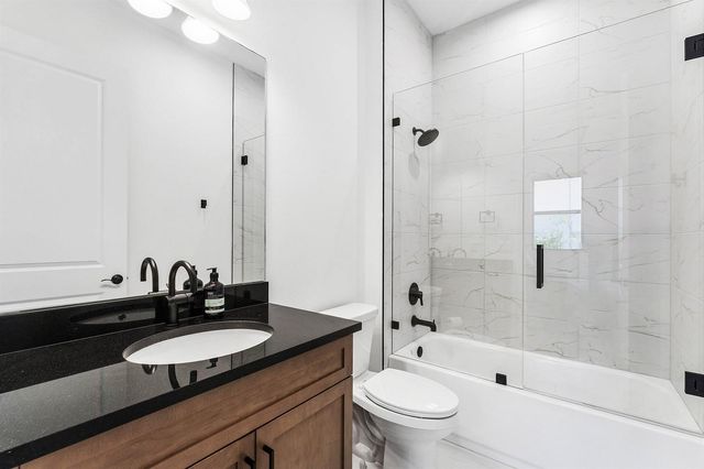 8448 SW Cantante Way, Port St. Lucie, FL 34987