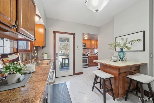 517 Clark Avenue, Webster Groves, MO 63119