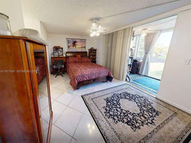 6570 Royal Palm Boulevard 215J, Margate, FL 33063