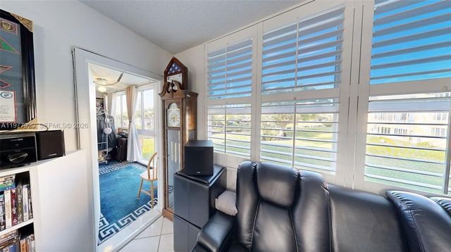 6570 Royal Palm Boulevard 215J, Margate, FL 33063