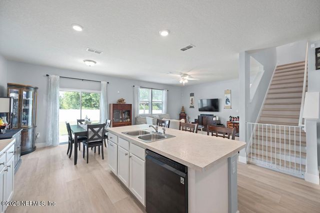3479 LYNN Court, Middleburg, FL 32068