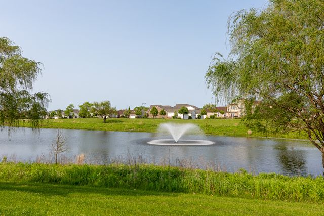 4015 Chesapeake Lane, Naperville, IL 60564