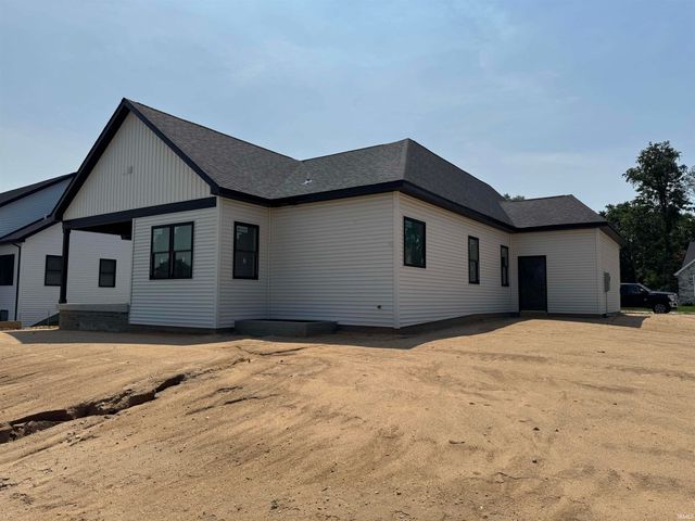 2550 Timberstone Drive, Elkhart, IN 46514