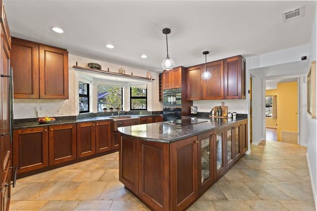 6950 EL DORADO DRIVE, Sarasota, FL 34240