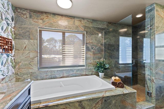 6950 EL DORADO DRIVE, Sarasota, FL 34240