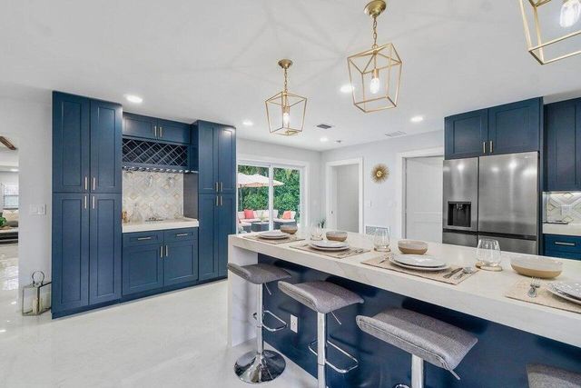 324 Bamboo Road, Palm Beach Shores, FL 33404