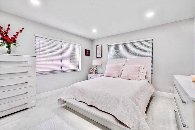 324 Bamboo Road, Palm Beach Shores, FL 33404