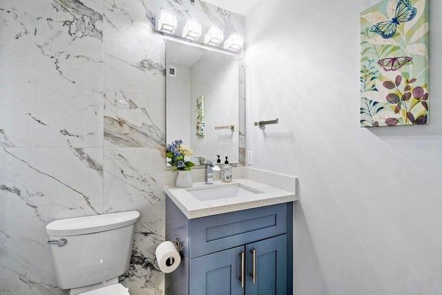 324 Bamboo Road, Palm Beach Shores, FL 33404