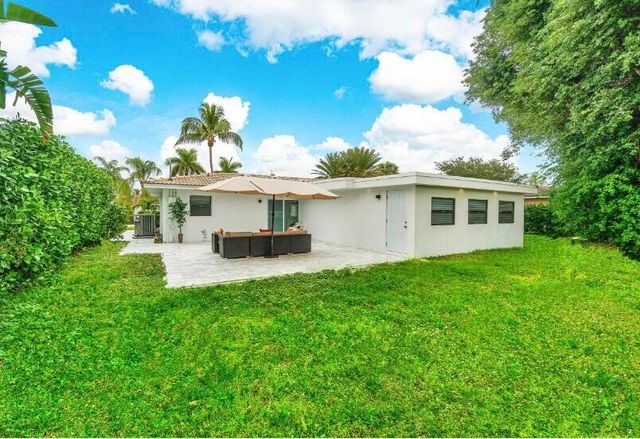 324 Bamboo Road, Palm Beach Shores, FL 33404