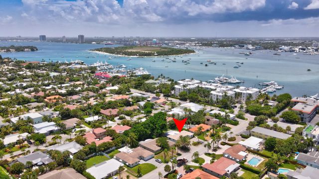 324 Bamboo Road, Palm Beach Shores, FL 33404