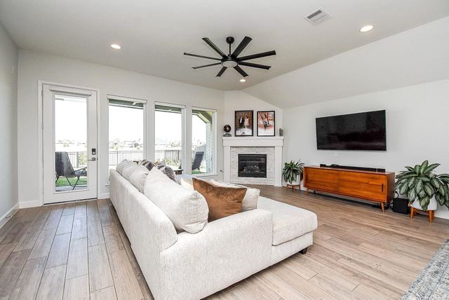 19006 Giara Pony Trail, Tomball, TX 77377