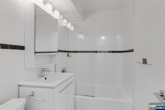 500 Central Avenue 207, Union City, NJ 07087