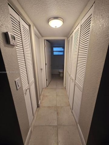1721 Balfour Point Dr F, West Palm Beach, FL 33411