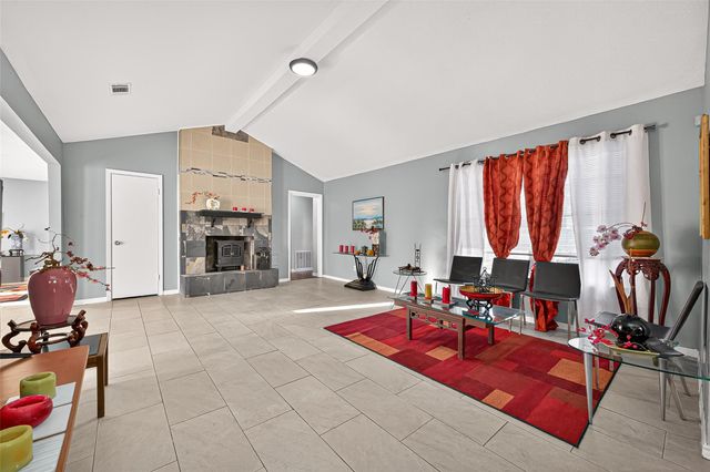 11826 Oceanview Street, Houston, TX 77071