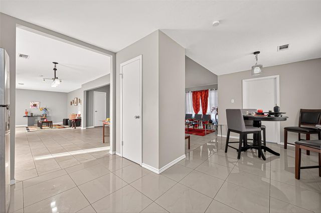 11826 Oceanview Street, Houston, TX 77071